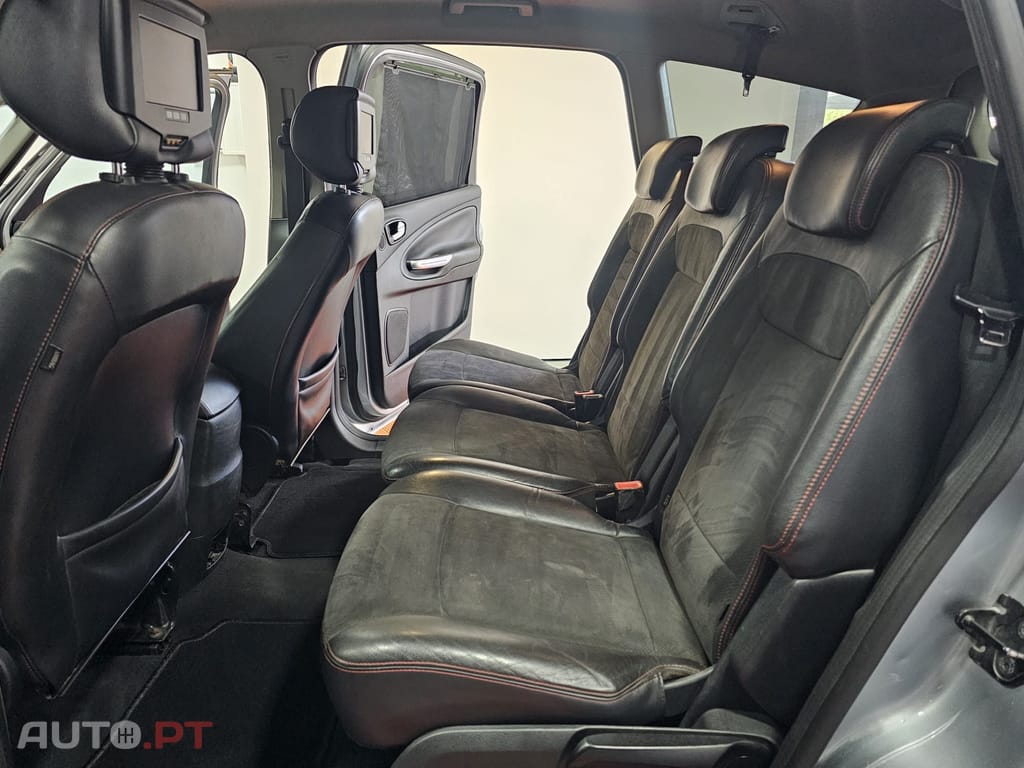 Ford S-Max 2.2 TDCi Titanium 7L