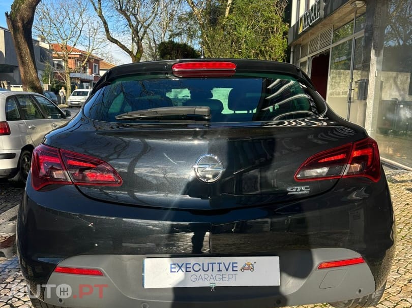 Opel Astra GTC 2.0 CDTi S/S 127g