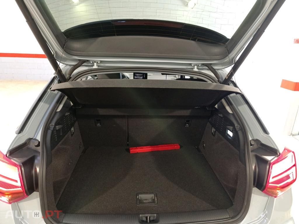 Audi Q2 30 TDI S line S tronic