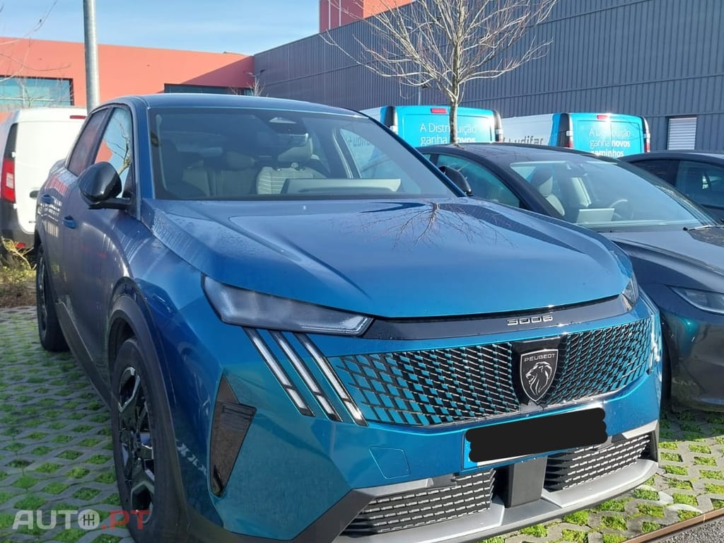Peugeot E-3008 Allure 73kWh