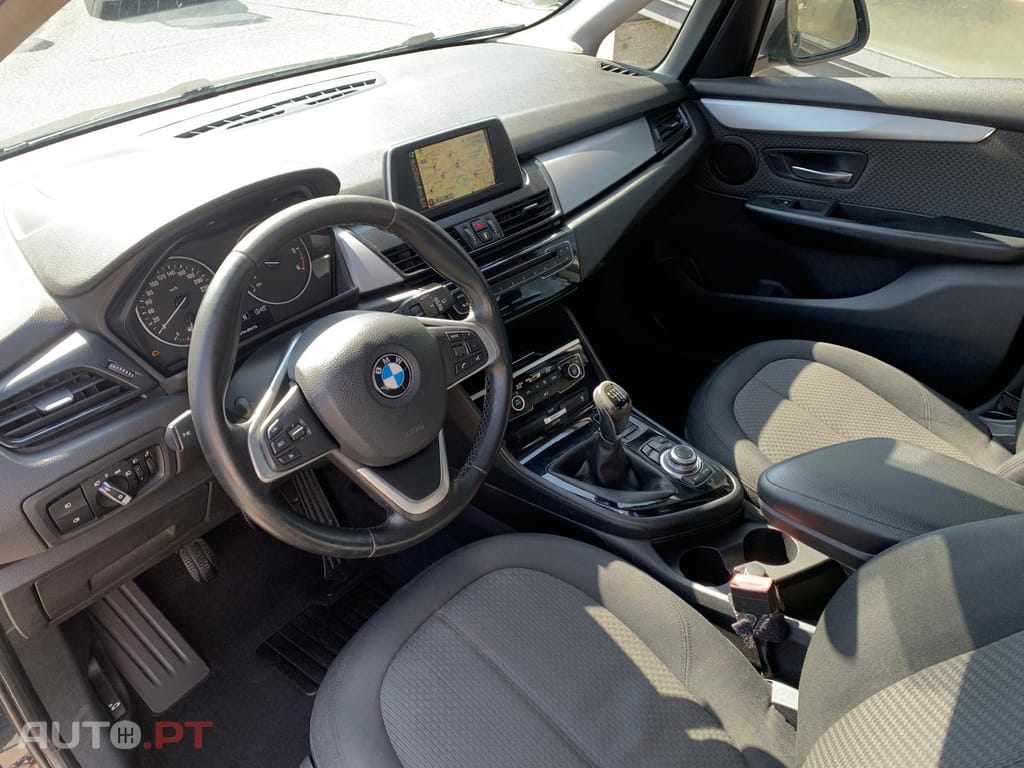 BMW 216 d Advantage