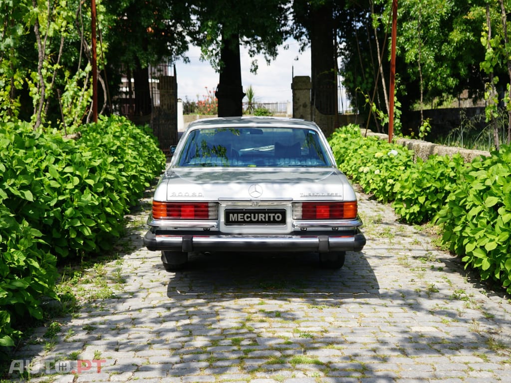 Mercedes-Benz 300 SD