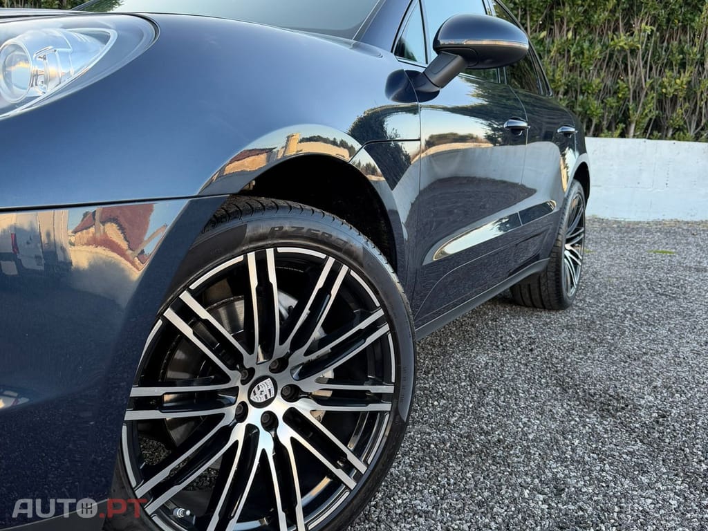 Porsche Macan S