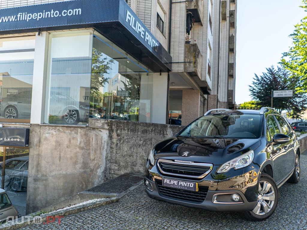 Peugeot 2008 1.2 PureTech Style