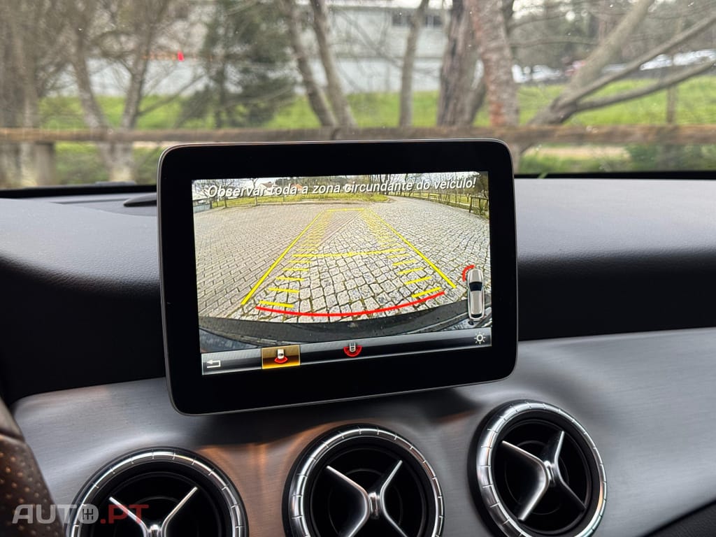 Mercedes-Benz CLA 180 7G-DCT AMG Line