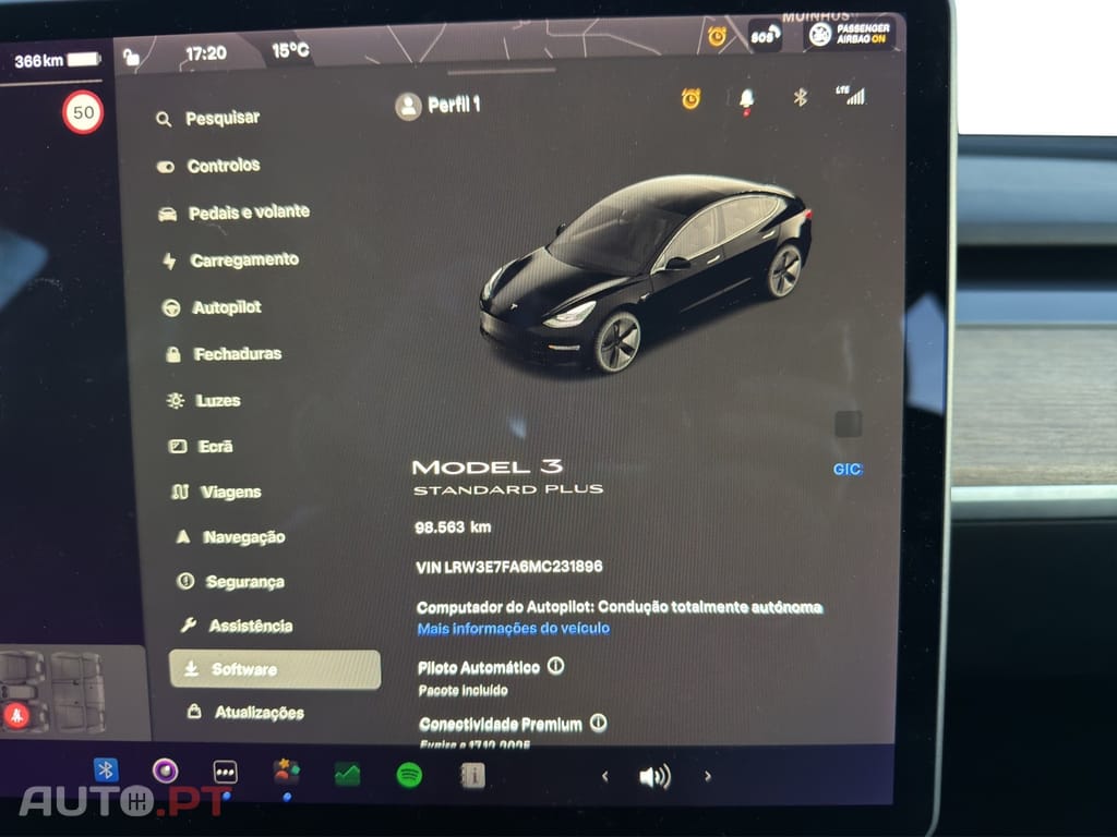 Tesla Model 3 RWD