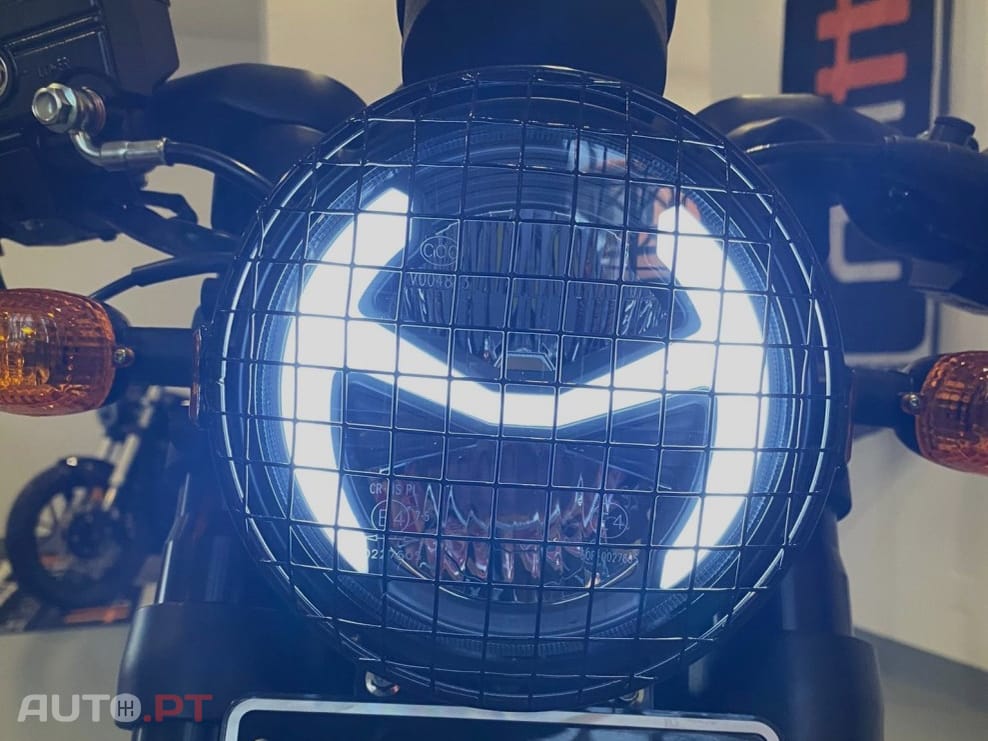Mitt 125 LEGEND
