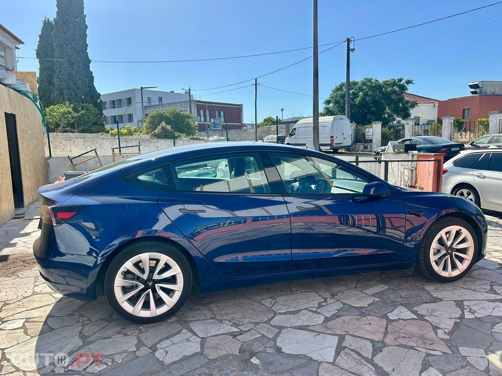 Tesla Model 3 Standard Range Plus RWD