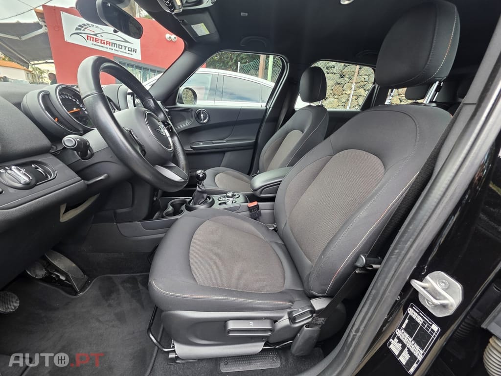 MINI Countryman One D