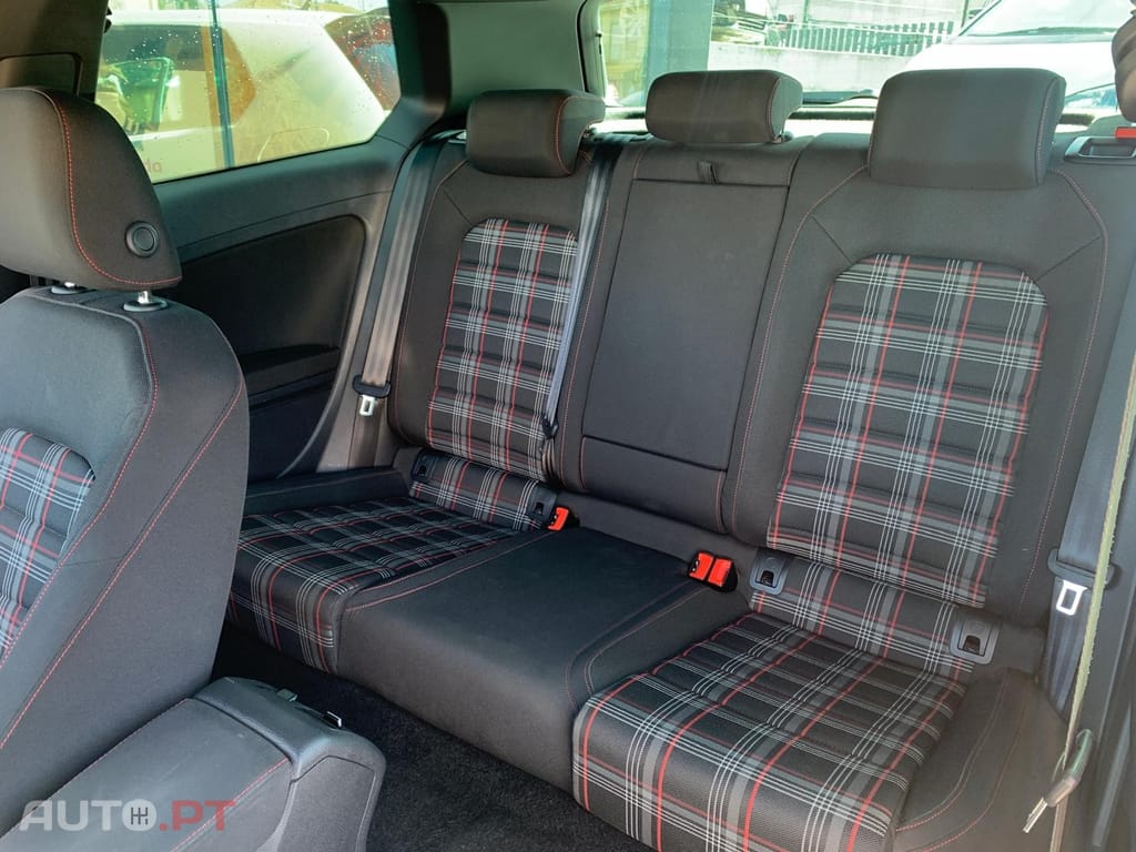 Volkswagen Golf 2.0 TSi GTi DSG Performance