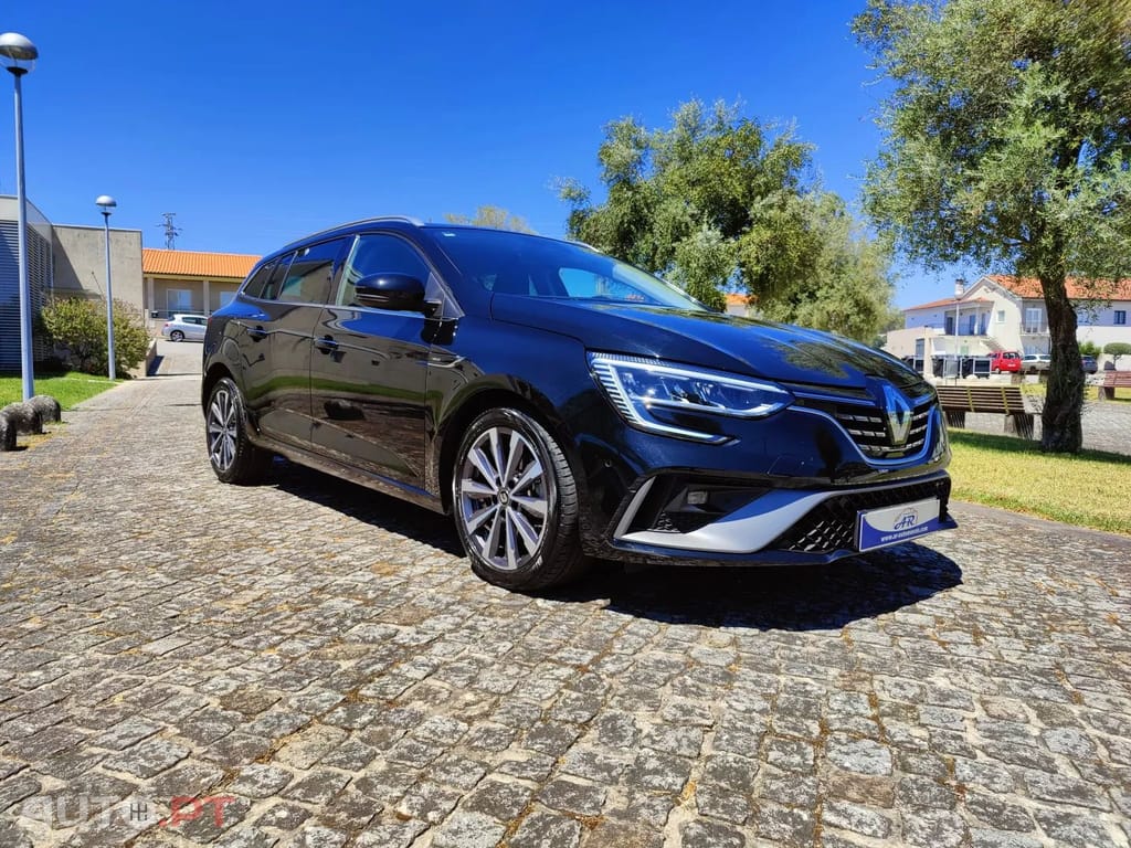 Renault Mégane Sport Tourer 1.6 E-Tech Plug-In Hybrid R.S. Line