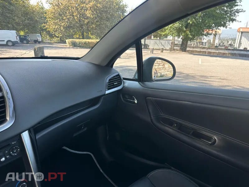 Peugeot 207 CC 1.6 VTi Active