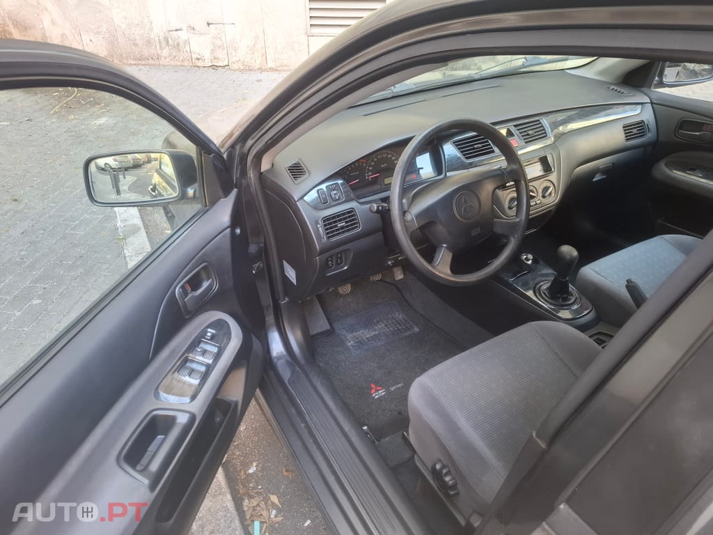 Mitsubishi Lancer CS 1.3 gasolina
