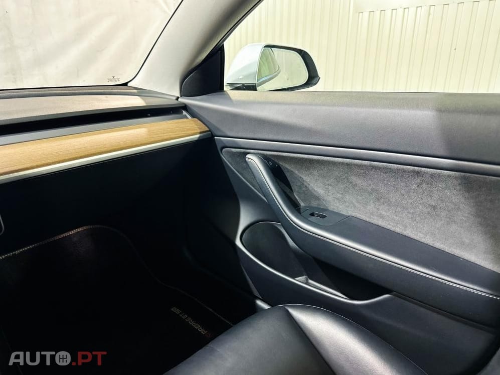 Tesla Model 3 Performance AWD