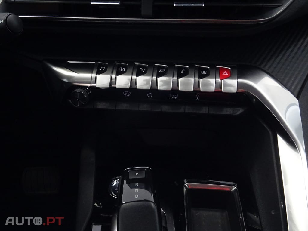 Peugeot 3008 1.5 BlueHDi Active EAT8