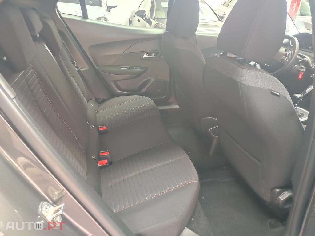 Peugeot 2008 1.2 PureTech Active