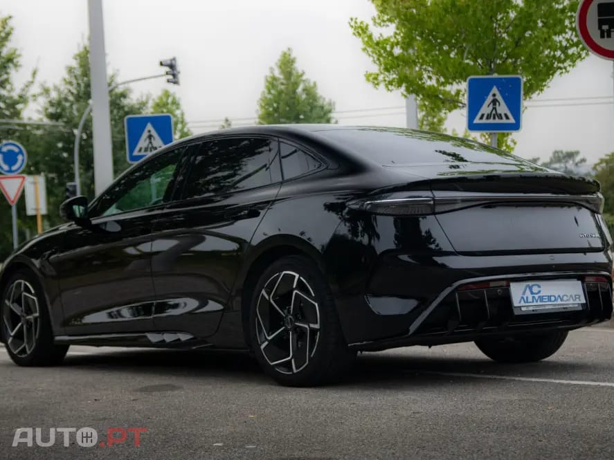 BYD Seal 82.5 kWh Design