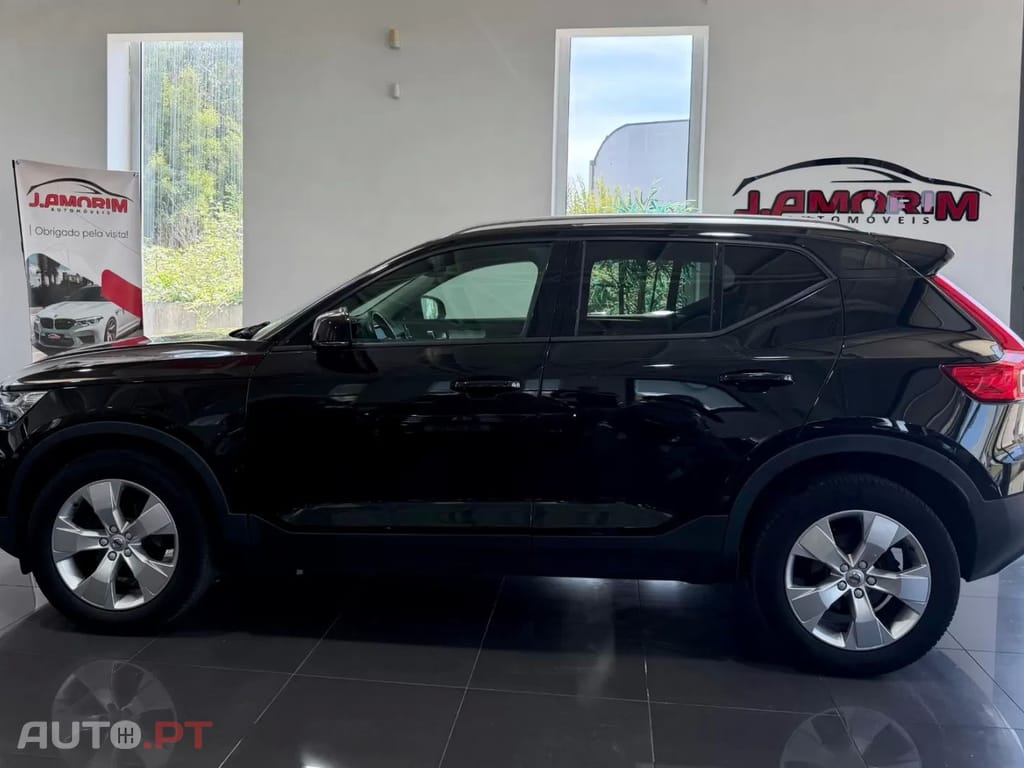 Volvo XC40 1.5 T3 Momentum Plus