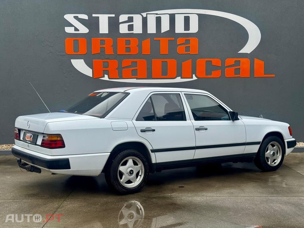 Mercedes-Benz E 200 D