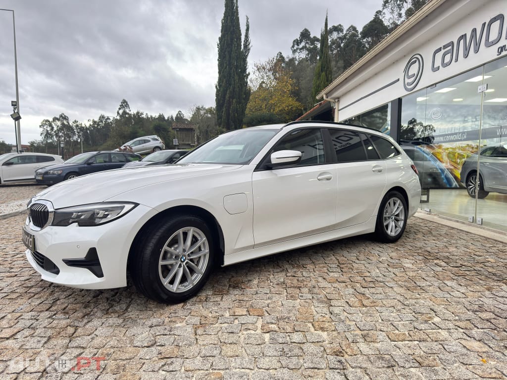 BMW 330 e Touring Corporate Edition Auto
