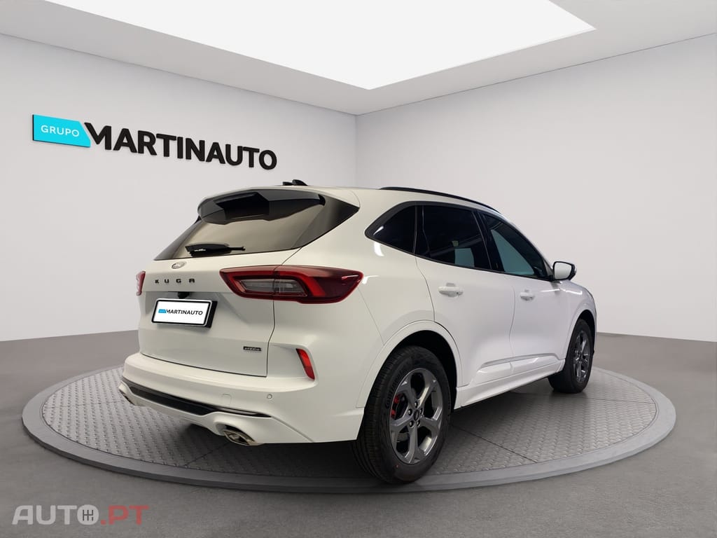Ford Kuga 2.5 PHEV ST-Line X