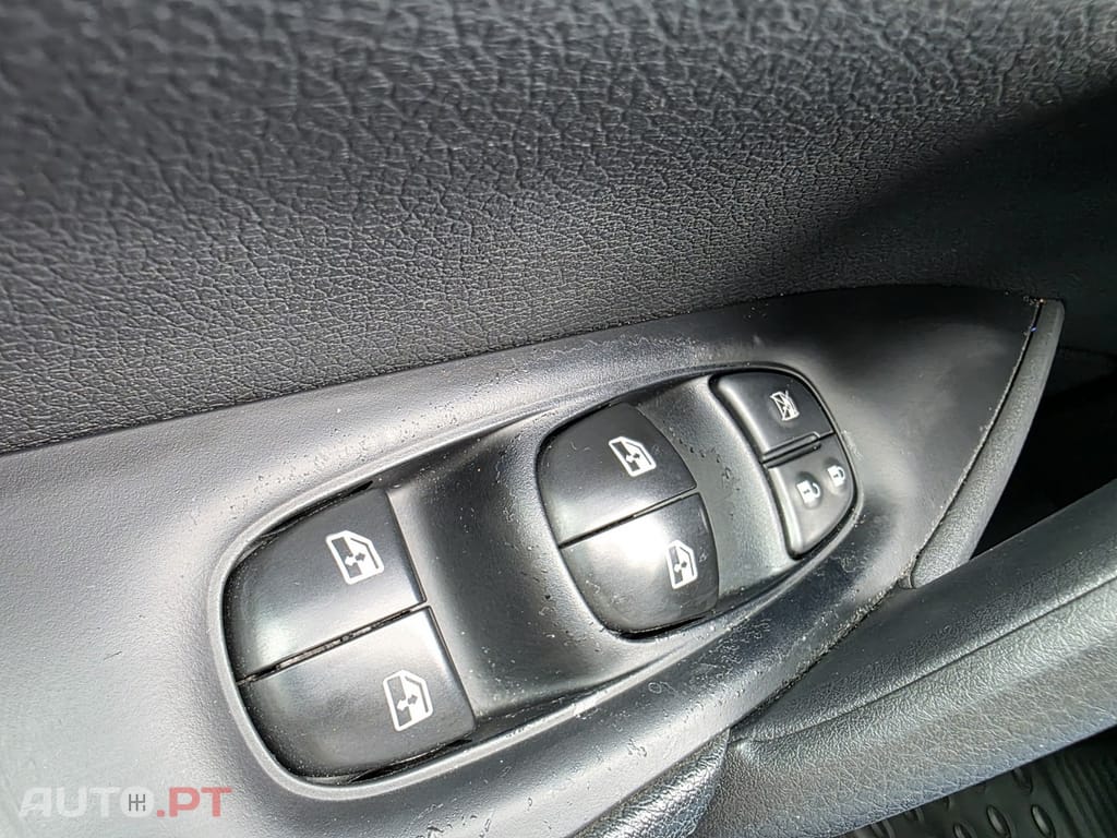 Nissan Qashqai 1.5 dCi N-Connecta J18