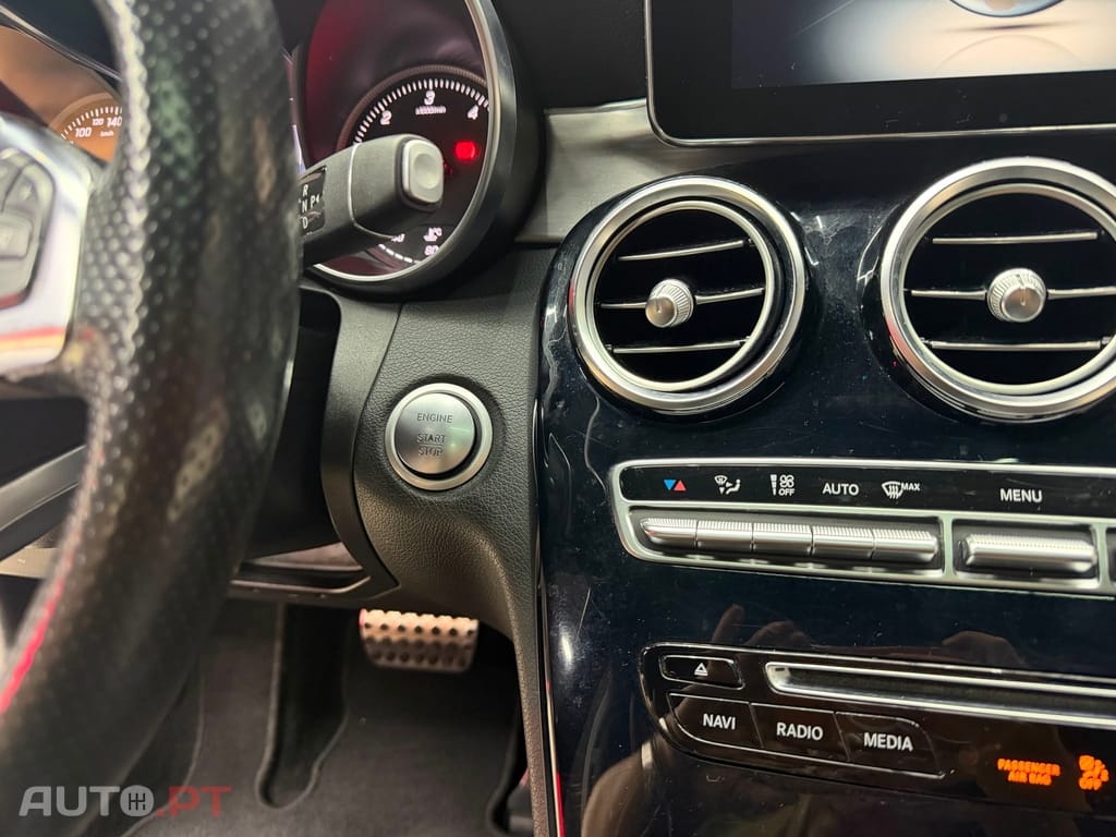 Mercedes-Benz C 220 d AMG Line 9G- Tronic