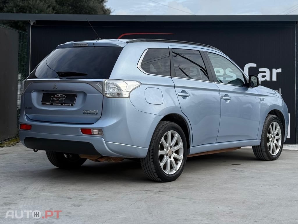 Mitsubishi Outlander 2.0 Instyle