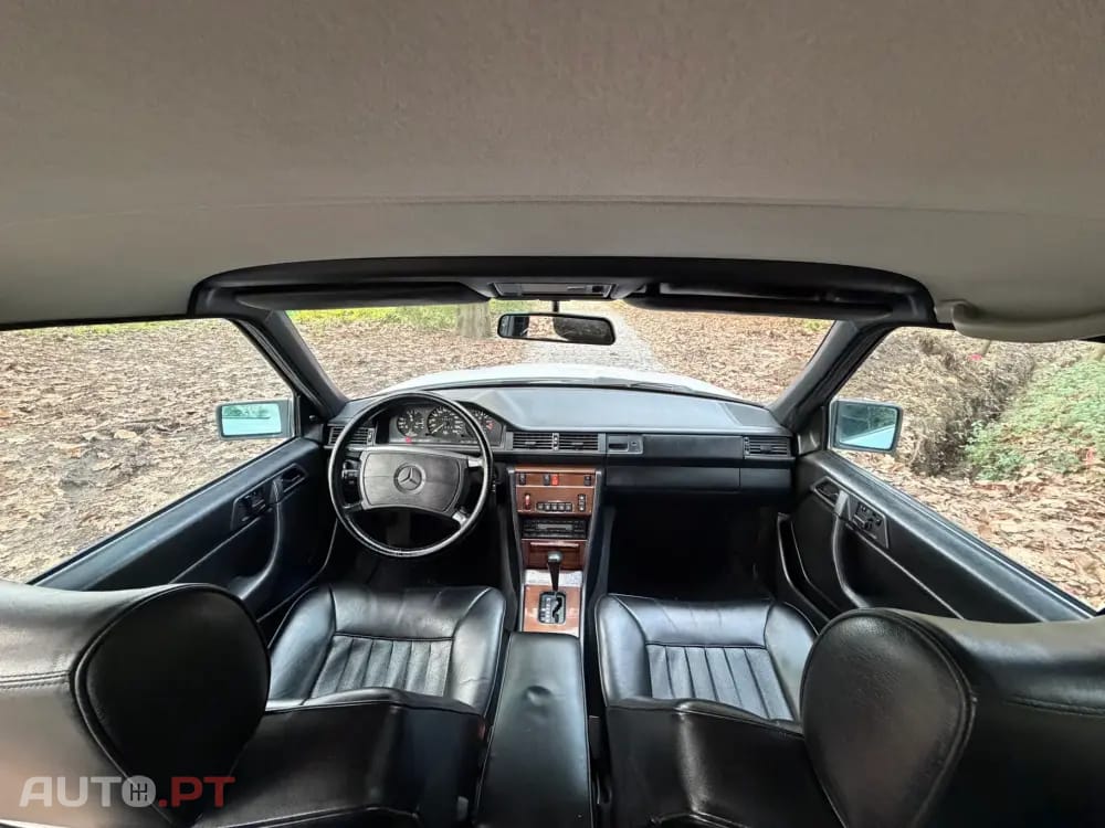 Mercedes-Benz 260 260 E