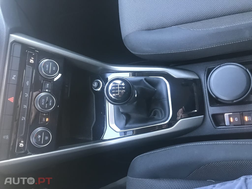 Volkswagen T-Roc 1.0 TSI Conceptline