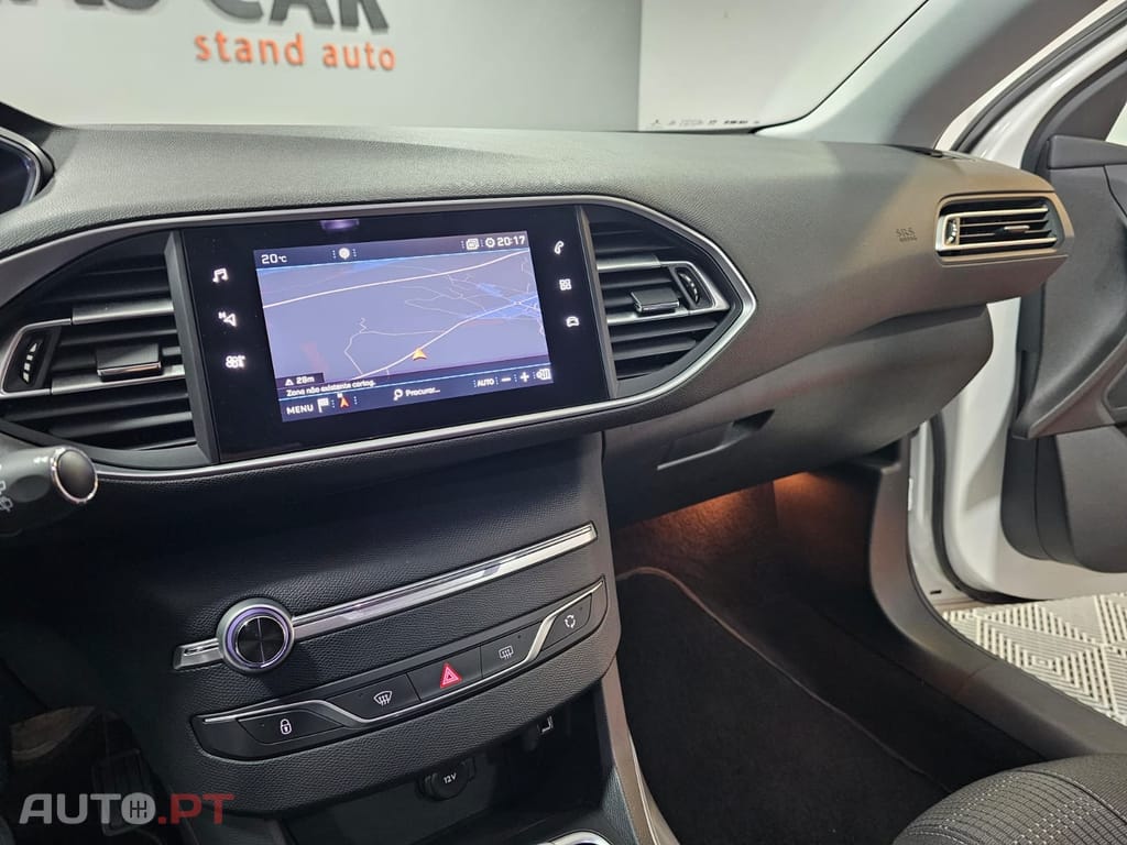 Peugeot 308 SW 1.2 PureTech Allure EAT8