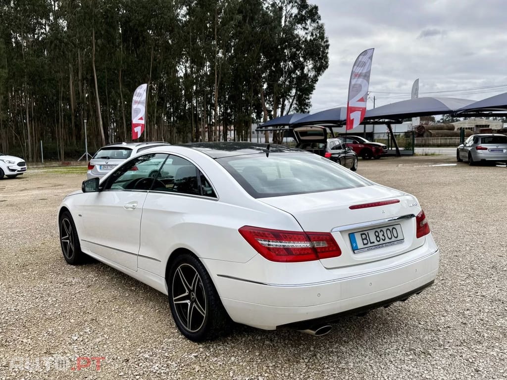 Mercedes-Benz E 250 CDI Avantgarde BlueEfficiency — fotografia 12
