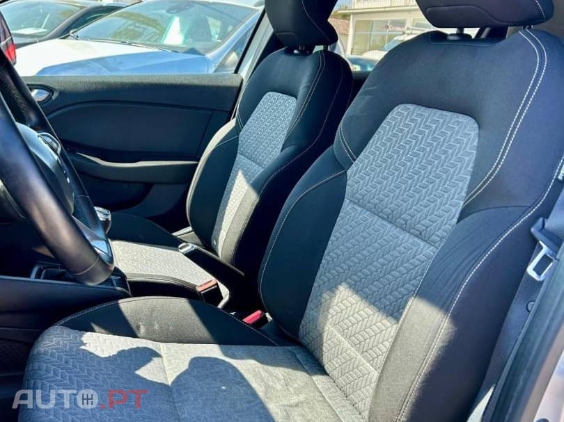 Renault Clio 1.0 TCe Limited Bi-Fuel