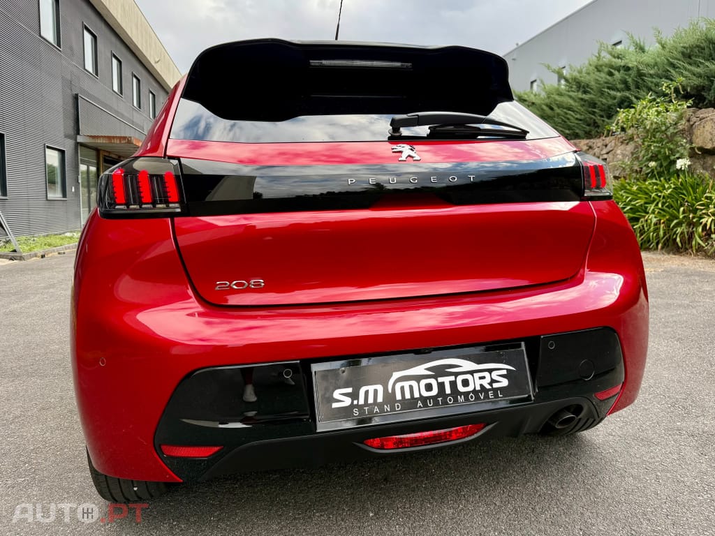 Peugeot 208 PureTech 100 EAT8 Allure