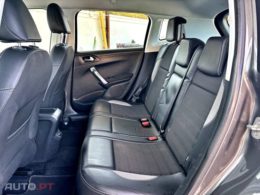Peugeot 2008 BlueHDi 100 Allure