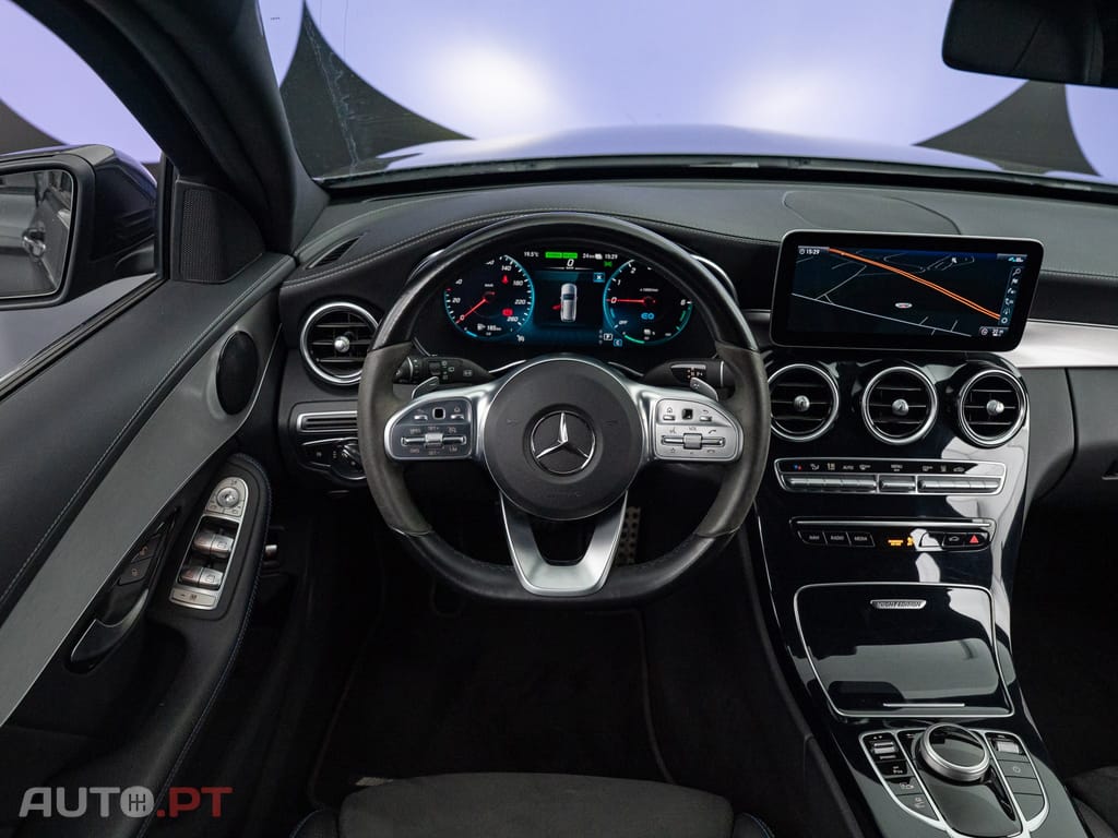 Mercedes-Benz C 300 de AMG Line