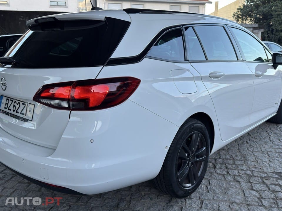 Opel Astra Sports Tourer Design