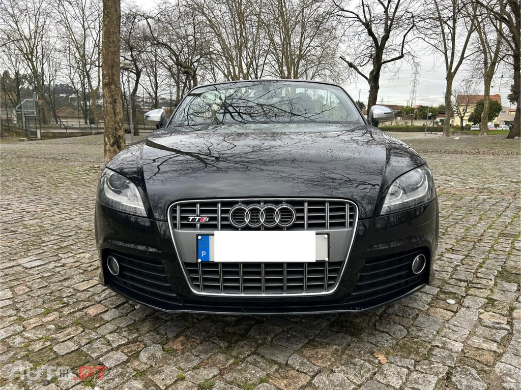 Audi TTS Roadster 2.0 TFSI 272Cv quattro