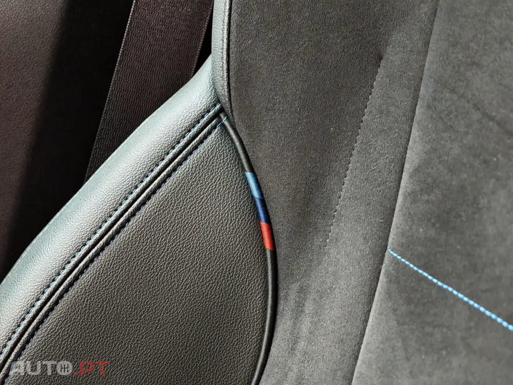BMW iX1 xDrive30 Pack Desportivo M