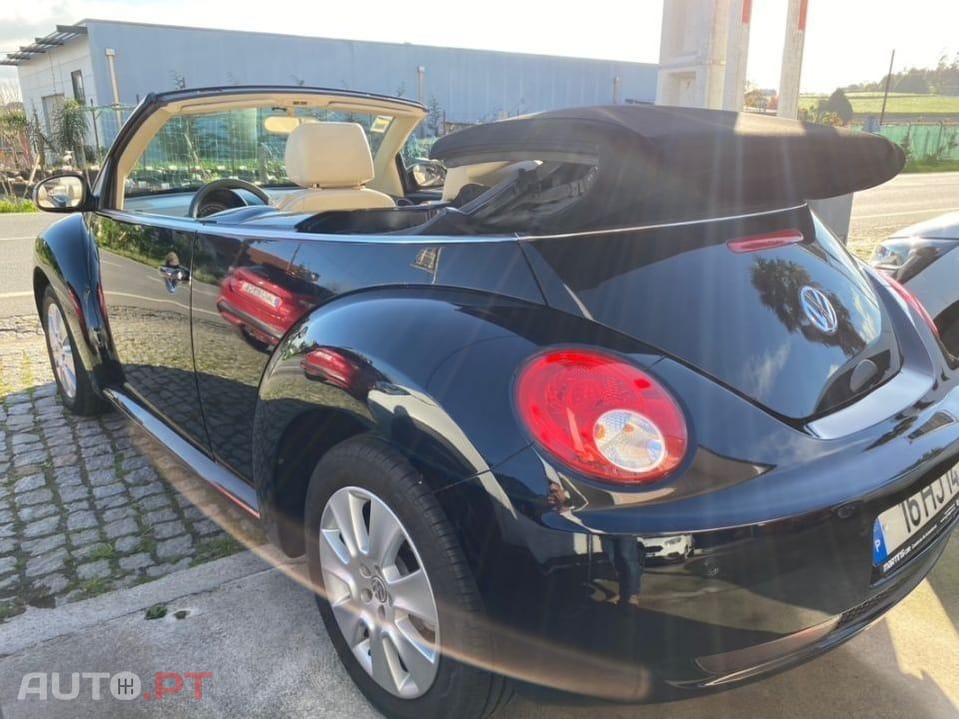 Volkswagen New Beetle Cabriolet 1.4 Top Couro