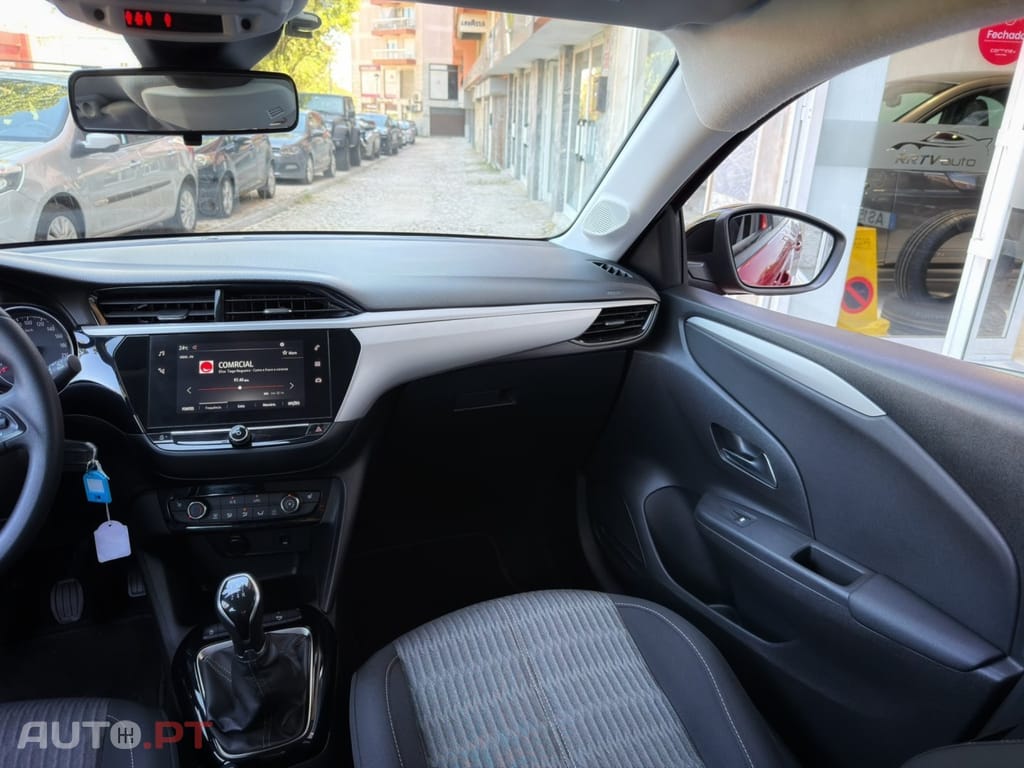 Opel Corsa 1.2 Business Edition — fotografia 16