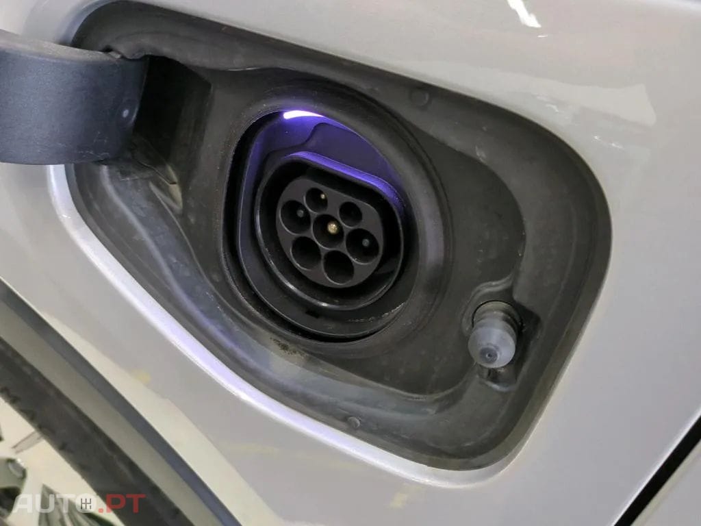 Volvo XC40 1.5 T4 PHEV Plus Dark