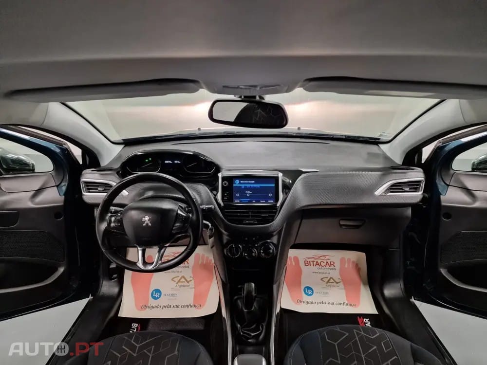 Peugeot 2008 1.2 PureTech Style