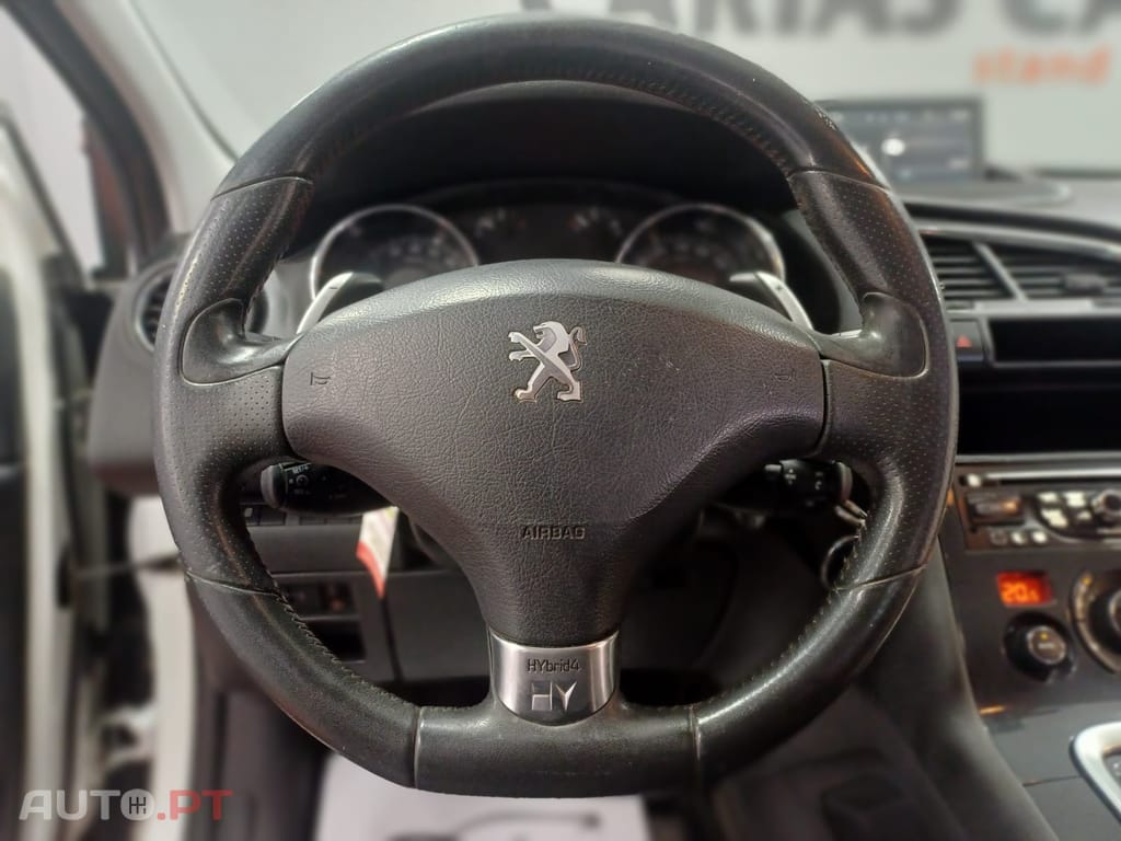 Peugeot 3008 2.0 HDi Hybrid4