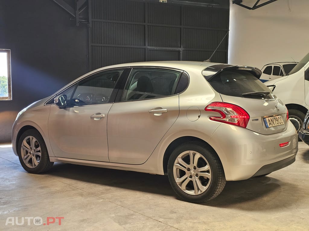 Peugeot 208 1.6 BluehDi