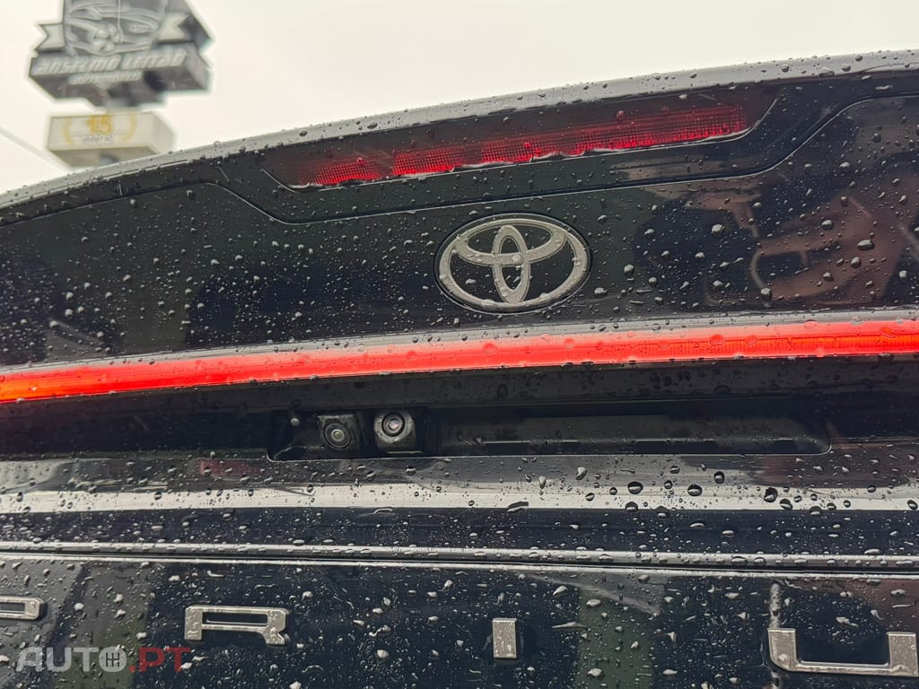 Toyota Prius 2.0 Plug-in Luxury