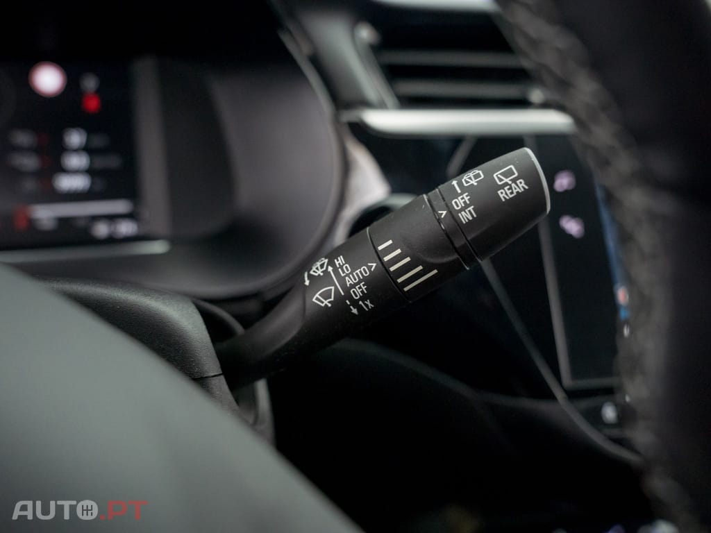 Opel Corsa-E Business