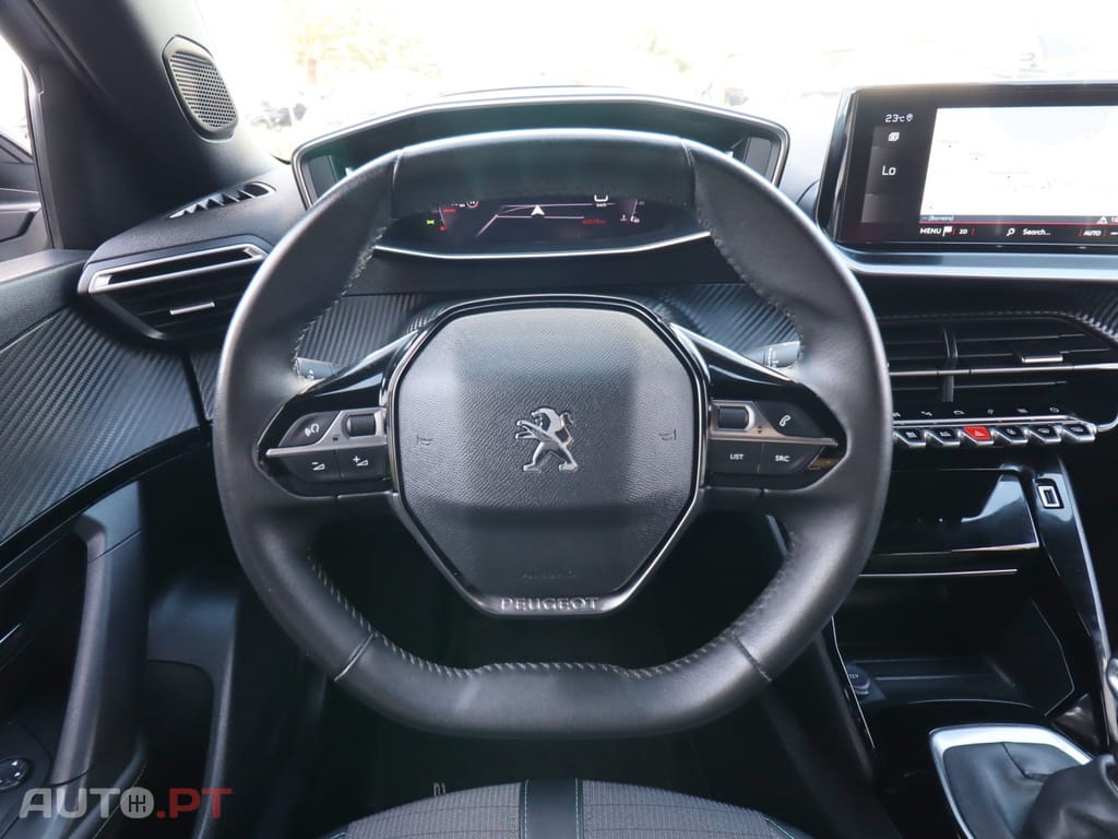 Peugeot 2008 1.2 PureTech Allure