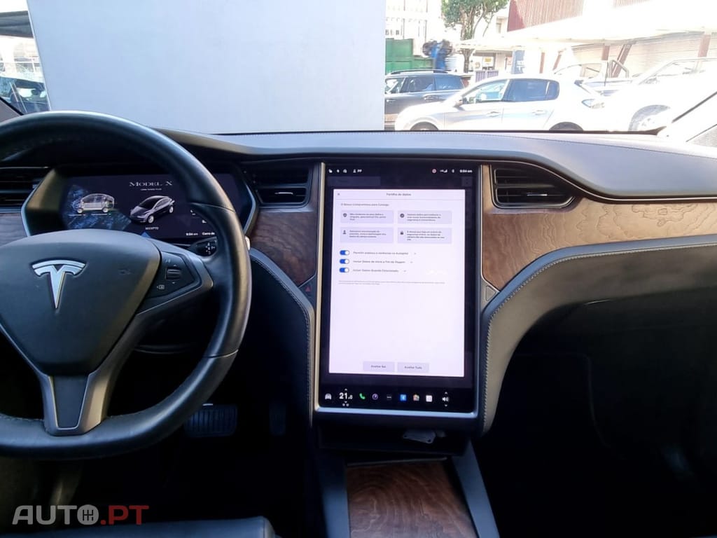 Tesla Model X Long Range