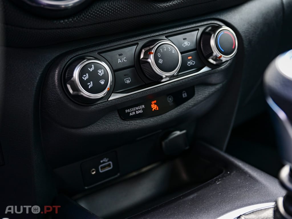 Nissan Juke 1.0 DIG-T N-Connecta